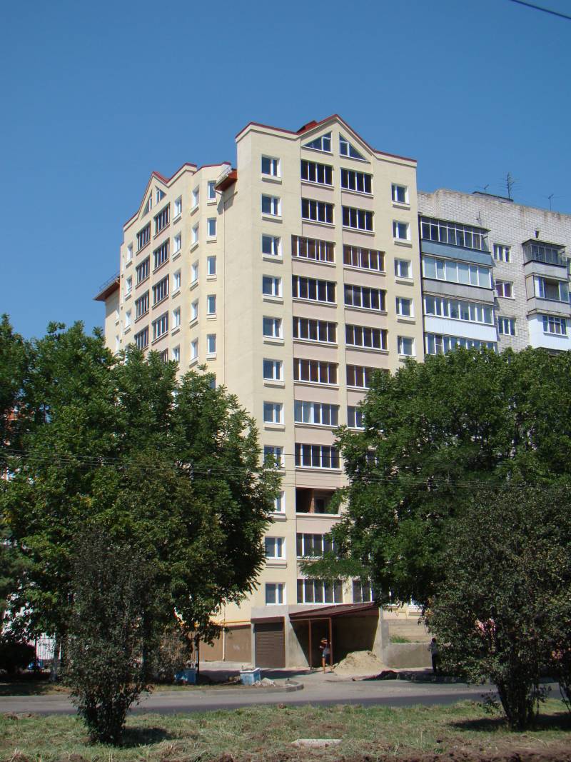 12-ти этажное жилое здание по ул.40 Лет Победы в г.Краснодаре (Была запроектированна надстройка в 8 этажей)